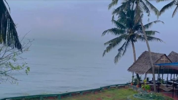 Seashore Beach Resort Varkala Exterior photo