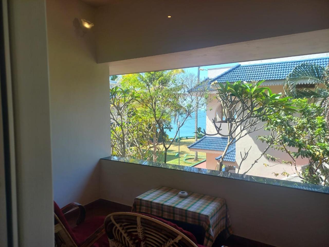 Seashore Beach Resort Varkala Exterior photo
